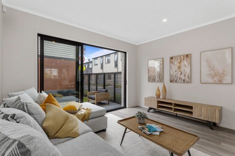 Photo of property in 14 Peihana Road, Hobsonville, Auckland, 0616