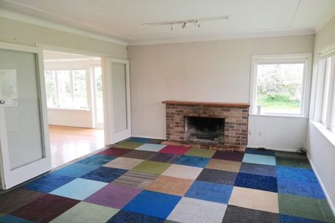 Photo of property in 22 Lowtherhurst Road, Massey, Auckland, 0614