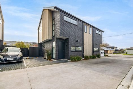 Photo of property in 2/59 Waimairi Road, Upper Riccarton, Christchurch, 8041