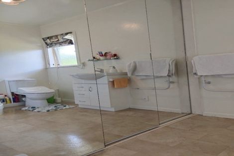 Photo of property in 3 Trust Place, Sunnyhills, Auckland, 2010