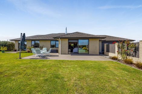 Photo of property in 472 Turuturu Road, Hawera, 4674