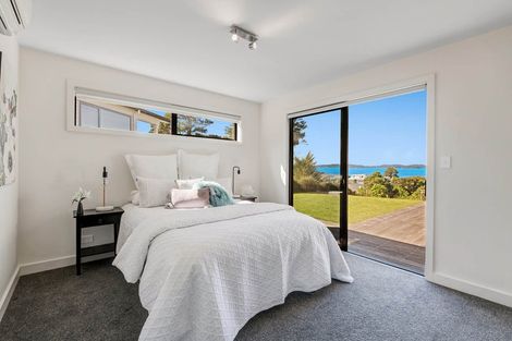 Photo of property in 9 Koru Place, Snells Beach, 0920