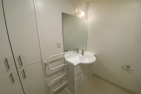 Photo of property in Gilmer Terrace Car Park, 213/9 Gilmer Terrace, Wellington Central, Wellington, 6011