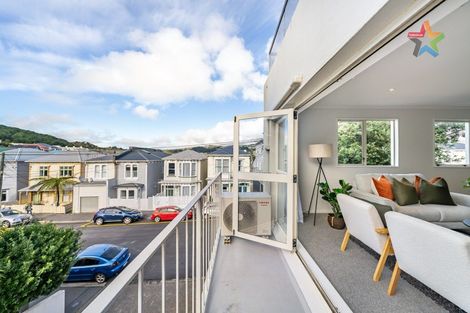 Photo of property in Mcfarlane Mews, 2u7 Mcfarlane Street, Mount Victoria, Wellington, 6011