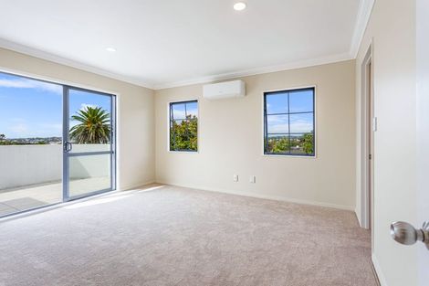Photo of property in 1 San Angelo Court, Henderson, Auckland, 0612