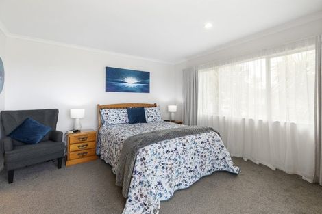 Photo of property in 6 San Angelo Court, Henderson, Auckland, 0612