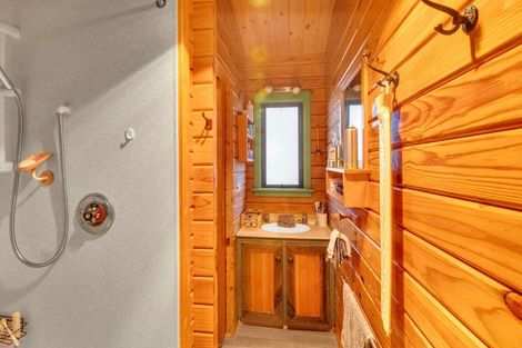 Photo of property in 39 Newburn Street, Waikaia, 9778