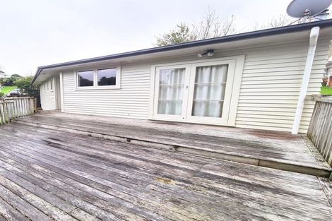 Photo of property in 20 Hartley Terrace, Massey, Auckland, 0614