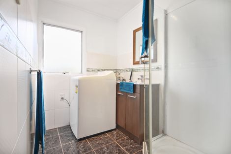 Photo of property in 11 Landsdale Place, Massey, Auckland, 0614