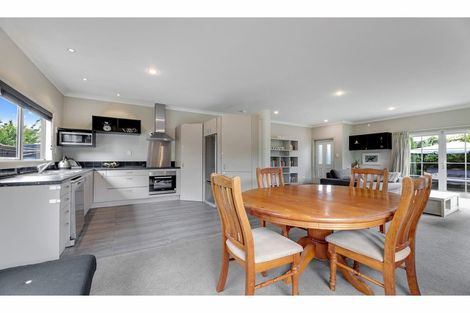 Photo of property in 35 Gresford Street, Edgeware, Christchurch, 8013