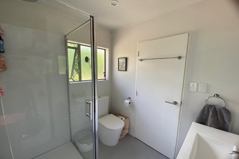 Photo of property in 1/42 Stanley Road, Glenfield, Auckland, 0629