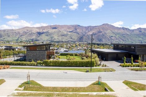 Photo of property in 30 Kirimoko Crescent, Wanaka, 9305
