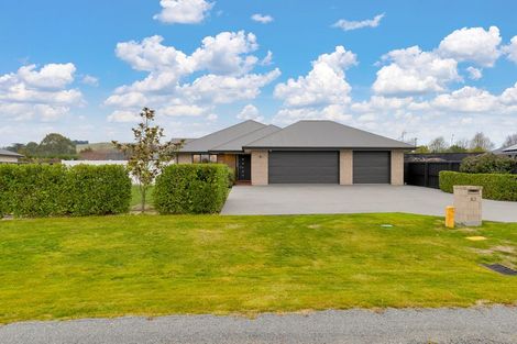 Photo of property in 63 Willowside Place, Amberley, 7410