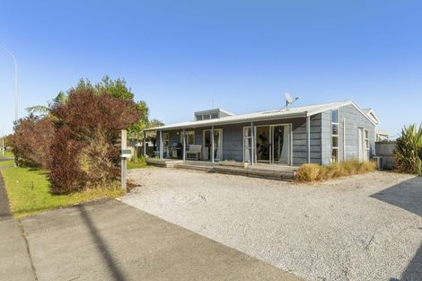 Photo of property in 4 Gloucester Road, Mount Maunganui, 3116