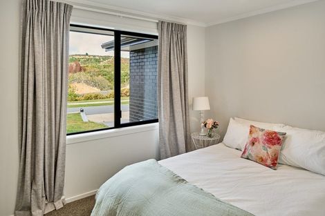 Photo of property in 48 Schooner Drive, Whitby, Porirua, 5024