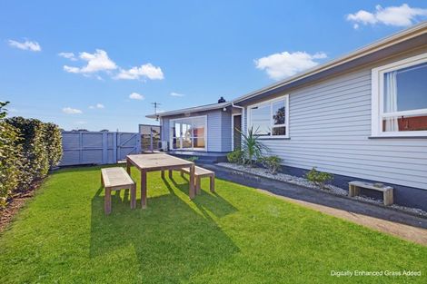 Photo of property in 191 Omata Road, Blagdon, New Plymouth, 4310
