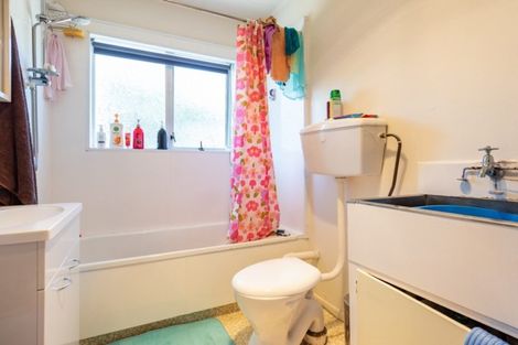 Photo of property in 10f6 Petherick Crescent, Johnsonville, Wellington, 6037