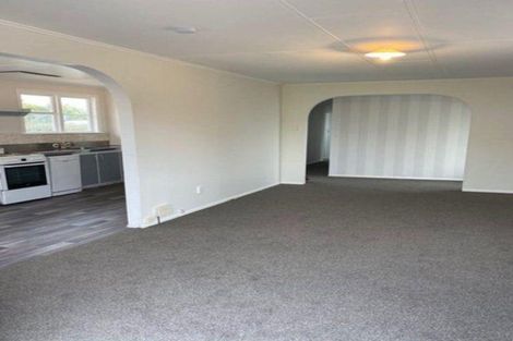 Photo of property in 12 Mosston Road, Castlecliff, Whanganui, 4501