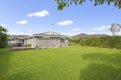 Photo of property in 16 Easton Way, Levin, 5510