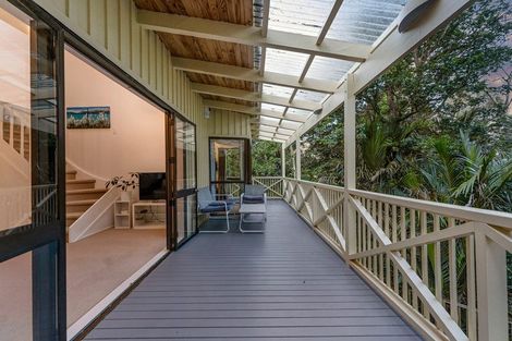 Photo of property in 576c South Titirangi Road, Titirangi, Auckland, 0604