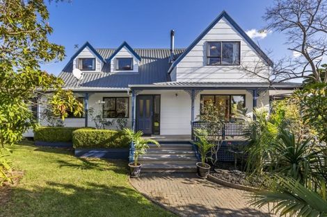 Photo of property in 14b Kaipatiki Road, Glenfield, Auckland, 0629