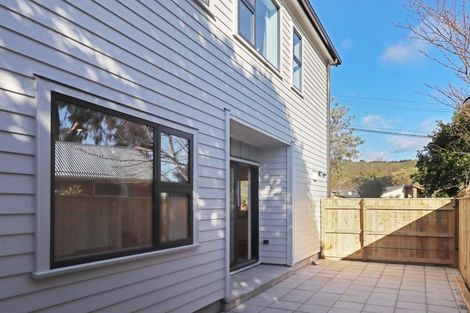 Photo of property in 1/1105 Fergusson Drive, Clouston Park, Upper Hutt, 5018