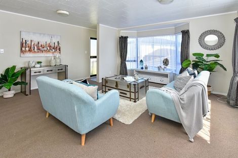 Photo of property in 225 Finlayson Avenue, Clendon Park, Auckland, 2103