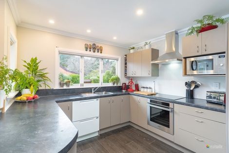 Photo of property in 15 Montgomery Crescent, Clouston Park, Upper Hutt, 5018