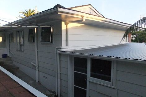 Photo of property in 23 Anich Road, Massey, Auckland, 0614