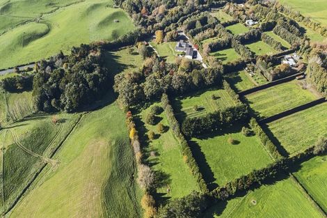 Photo of property in 574 Otaraoa Road, Tikorangi, Waitara, 4383