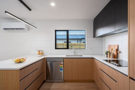 Photo of property in 24 Colorado Road, Totara Park, Upper Hutt, 5018