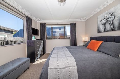 Photo of property in 33 Domett Street, Westport, 7825