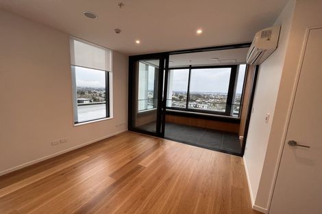 Photo of property in 1 Buscomb Avenue, Henderson, Auckland, 0610