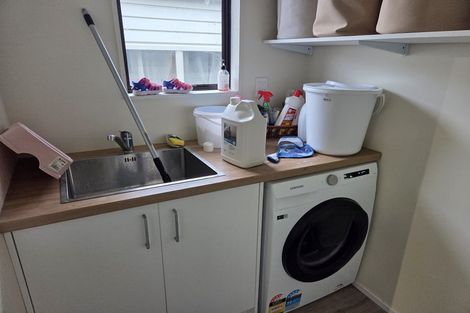 Photo of property in 13 Alton Grove, Masterton, 5810