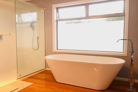 Photo of property in 1/57 Litten Road, Cockle Bay, Auckland, 2014