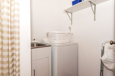 Photo of property in 11 Third Avenue, Avenues, Whangarei, 0110
