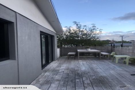 Photo of property in 2/234 Rangatira Road, Beach Haven, Auckland, 0626
