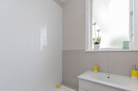 Photo of property in 14 Farmer Street, Mangere East, Auckland, 2024