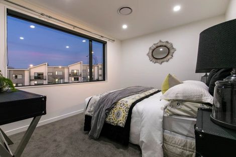 Photo of property in 74 Te Oneroa Way, Long Bay, Auckland, 0630