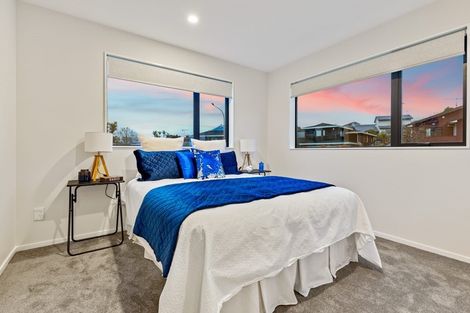 Photo of property in 79a Granville Drive, Massey, Auckland, 0614