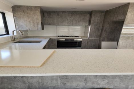 Photo of property in 708a Massey Road, Mangere, Auckland, 2022