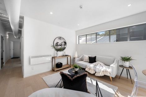 Photo of property in Quantum On Thorndon Quay, 3/163e Thorndon Quay, Pipitea, Wellington, 6011