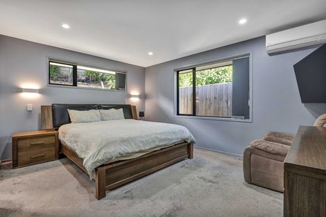 Photo of property in 2 Frederick Place, Whalers Gate, New Plymouth, 4310