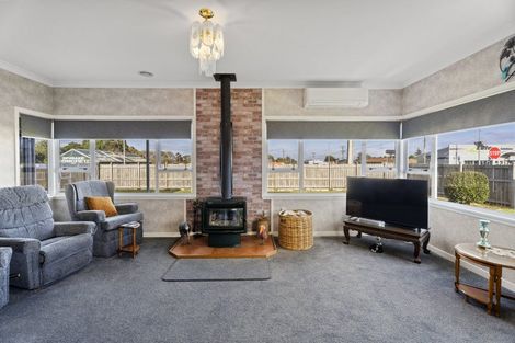 Photo of property in 17 Tasman Street, Opunake, 4616