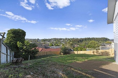 Photo of property in 11 Doone Place, Massey, Auckland, 0614