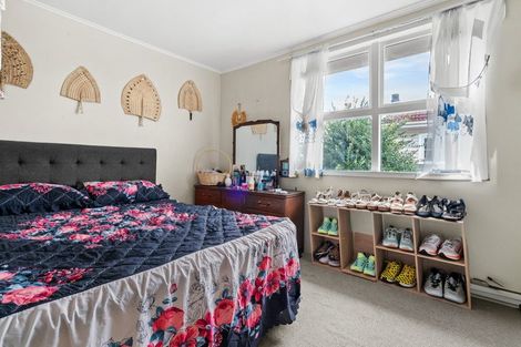Photo of property in 17 Oxford Road, Manurewa, Auckland, 2102