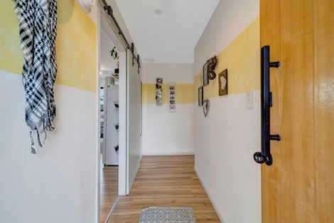 Photo of property in 35 Avro Crescent, Hornby, Christchurch, 8042