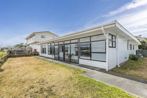 Photo of property in 17 Madison Place, Miramar, Wellington, 6022