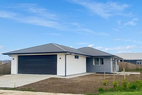 Photo of property in 2 Kereru Street, Marton, 4710