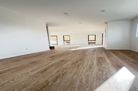 Photo of property in 4 Medina Place, Half Moon Bay, Auckland, 2012